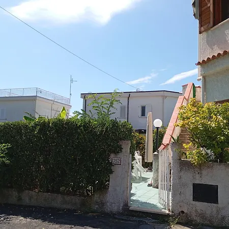 度假居 Casa Sul Mare Vicino Diamante 贝尔韦代雷