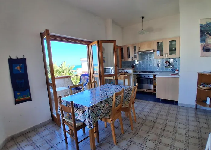 Casa Sul Mare Vicino Diamante بيت للعطل *